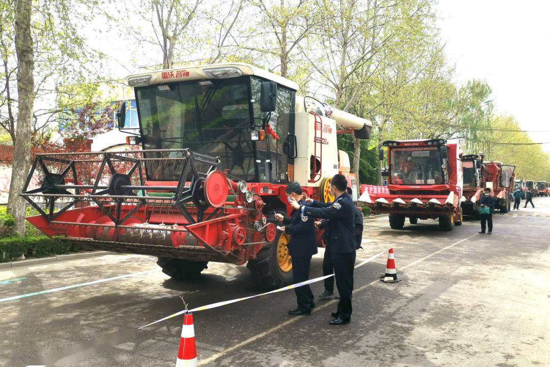 建业农场交通新闻，交通发展助推农场繁荣